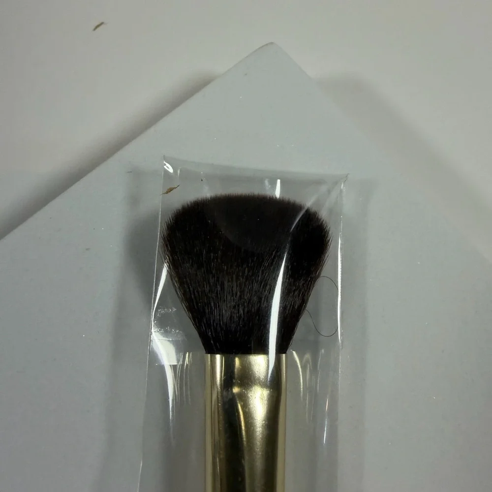 🩷5/$10🩷 Purple Makeup Brush